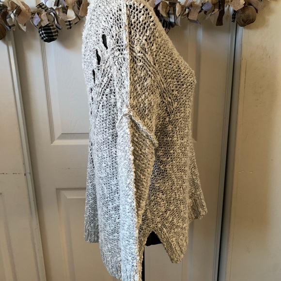 HOLLISTER lounge knit sweater - Picture 4 of 6